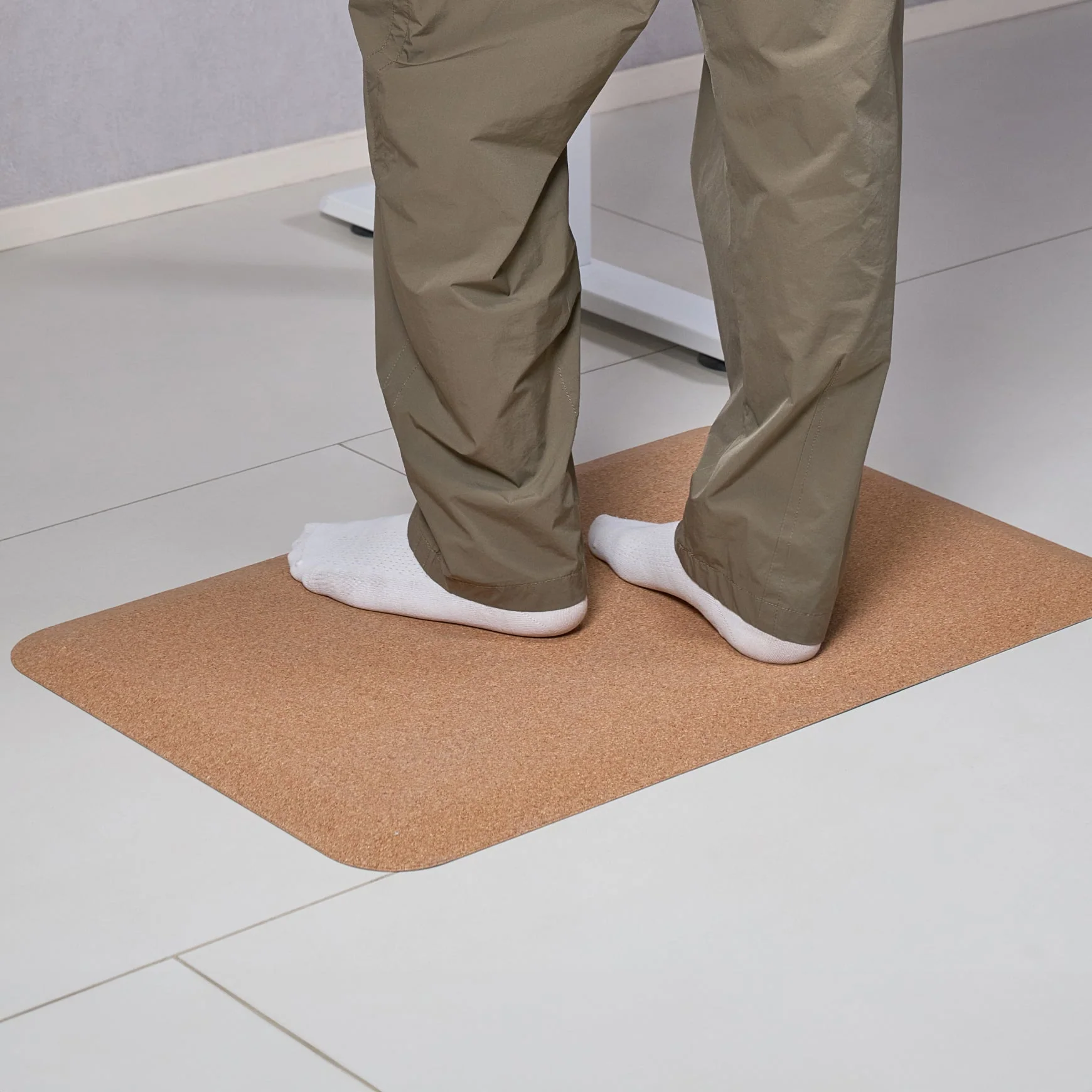 Desky Anti-Fatigue Cork Mat - Image 4