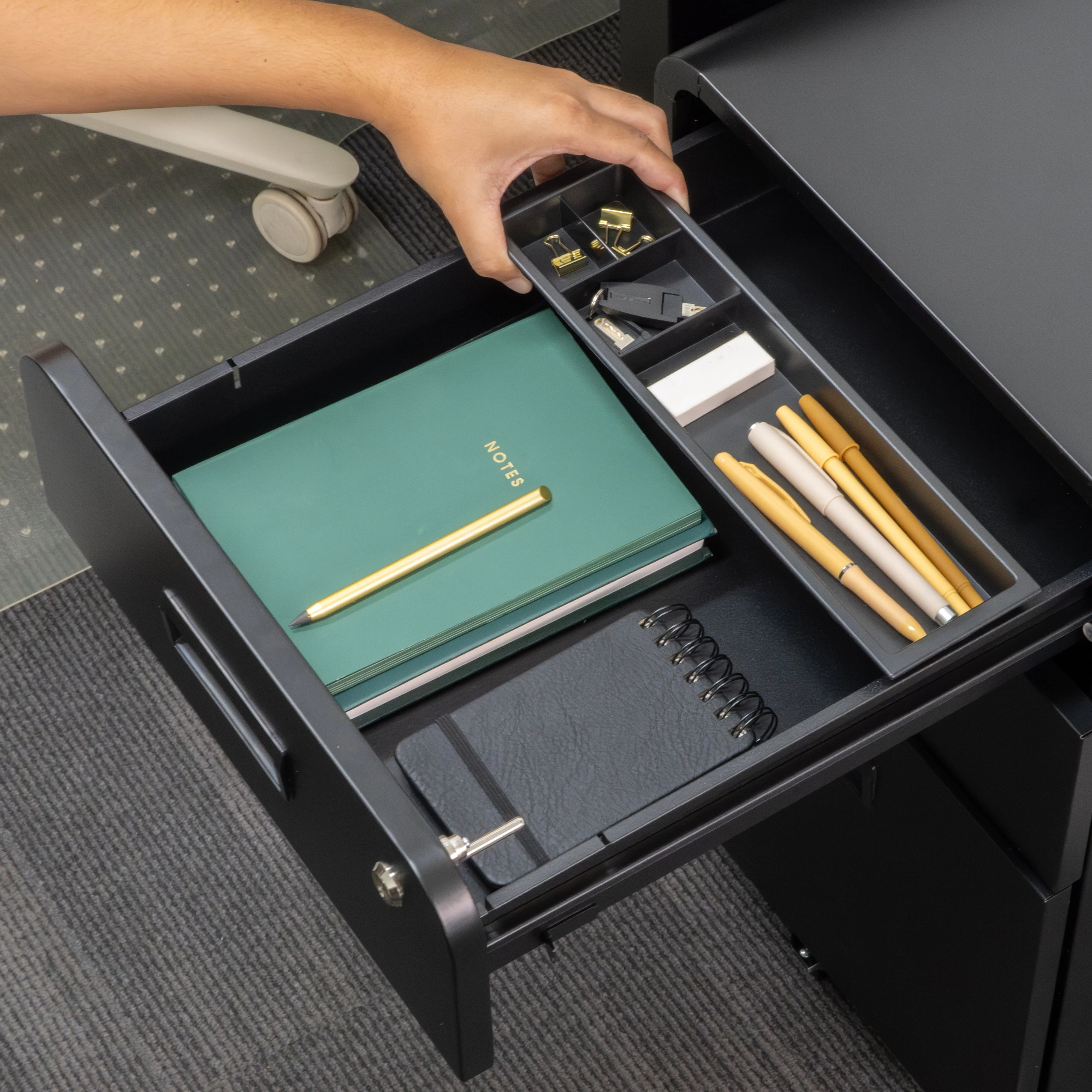 Desky 3 Drawer Mobile Filing Cabinet - Image 7