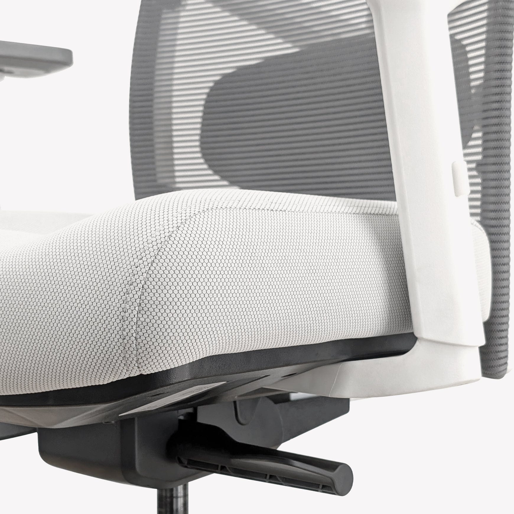 Desky Elite Ergonomic Chair - Image 9
