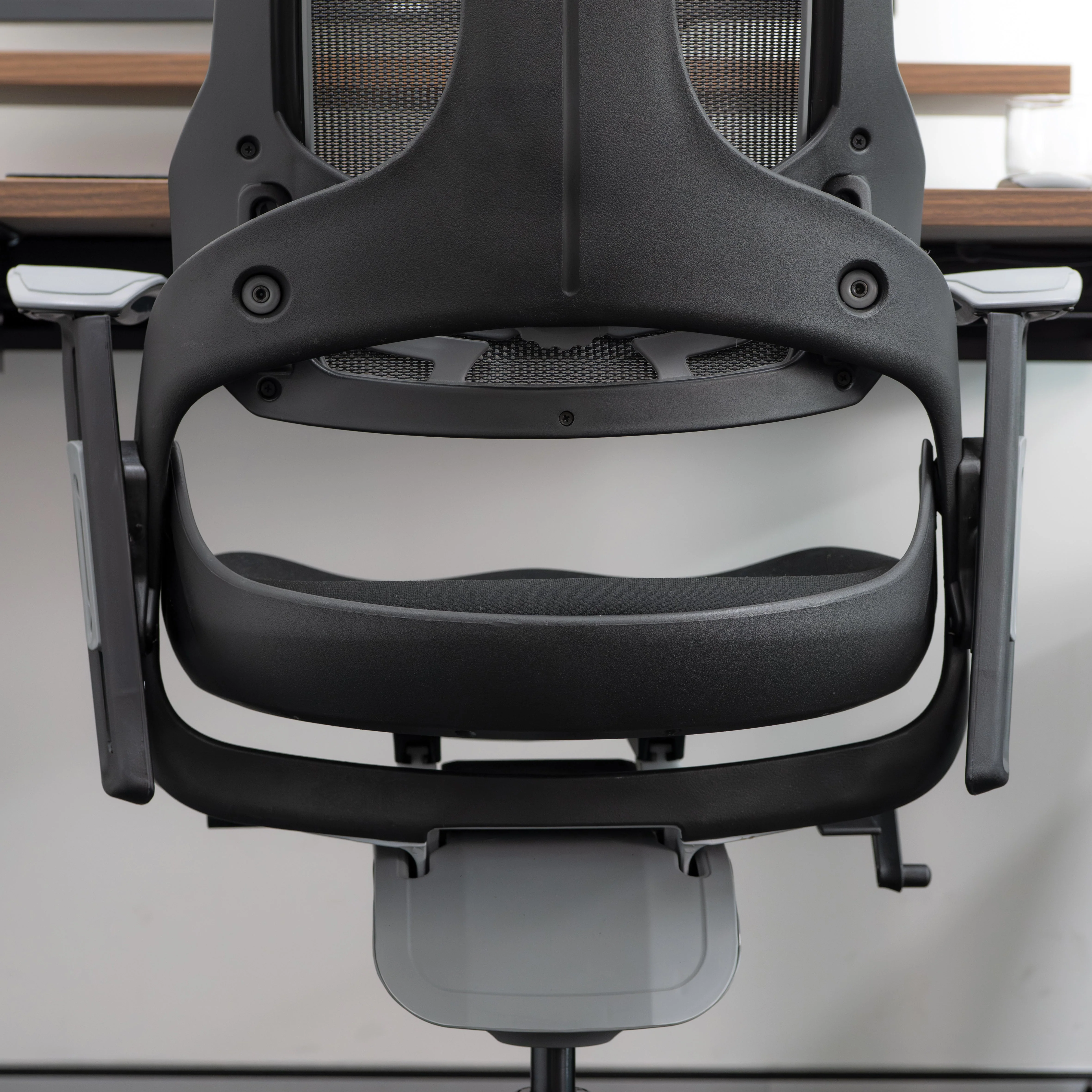 Desky Pro+ Ergonomic Chair - Image 6