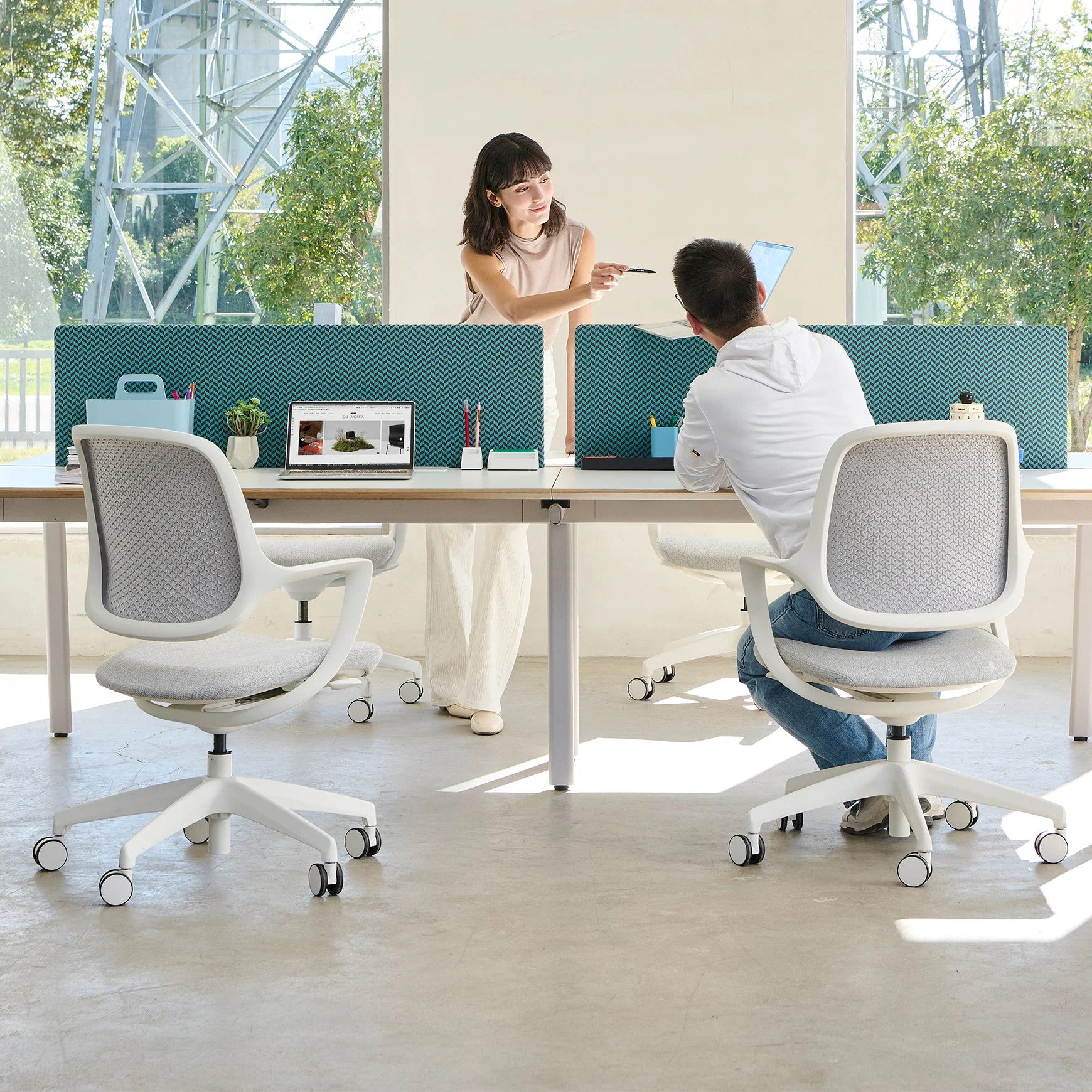 Desky Evoque Low Back Office Chair - Image 13