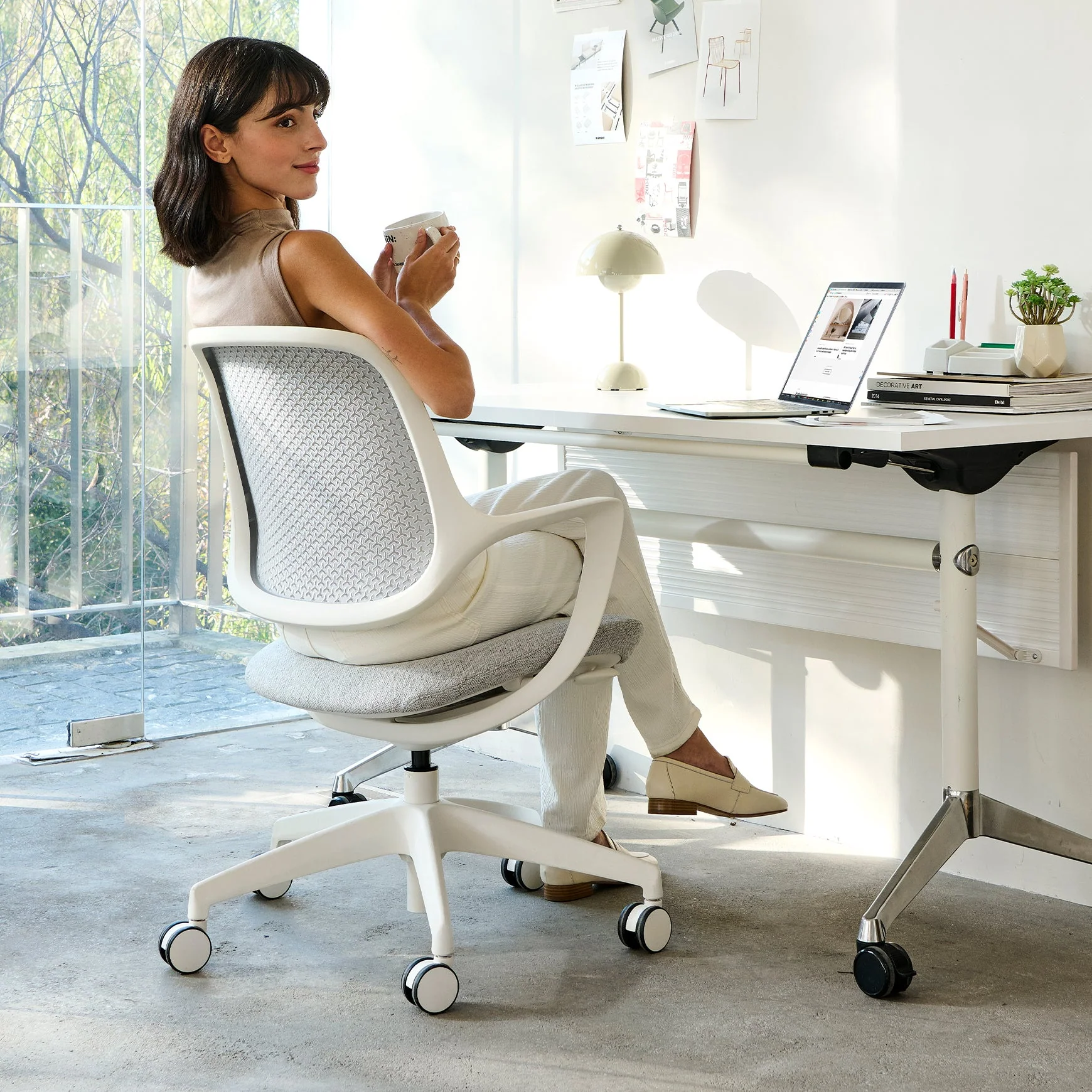 Desky Evoque Low Back Office Chair - Image 17