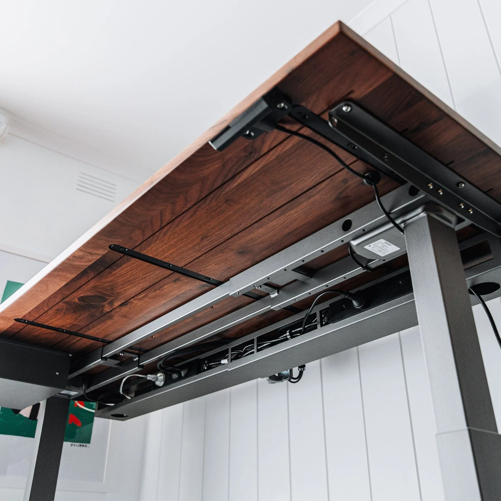 Desky Integrated Cable & Power Channel - Image 8