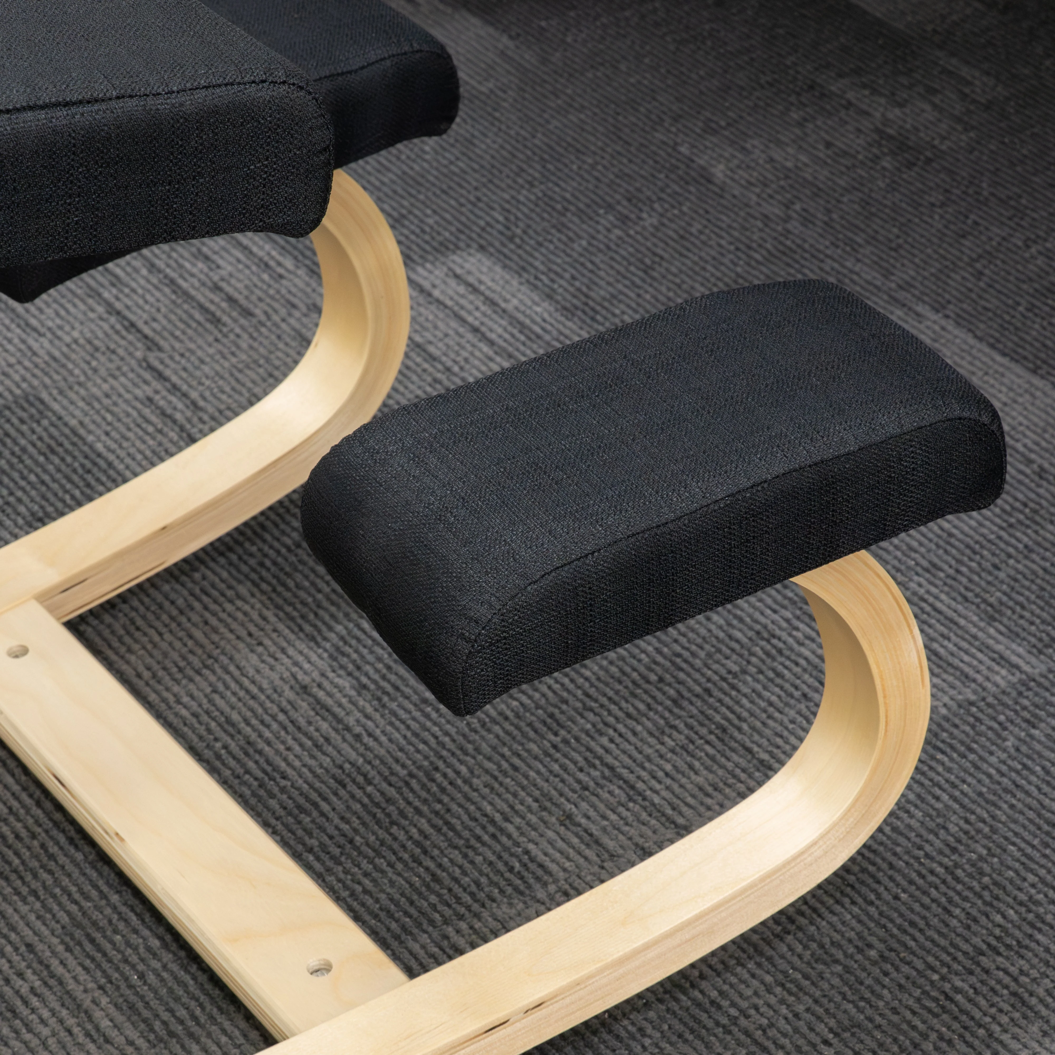 Desky Kneeling Chair - Image 4