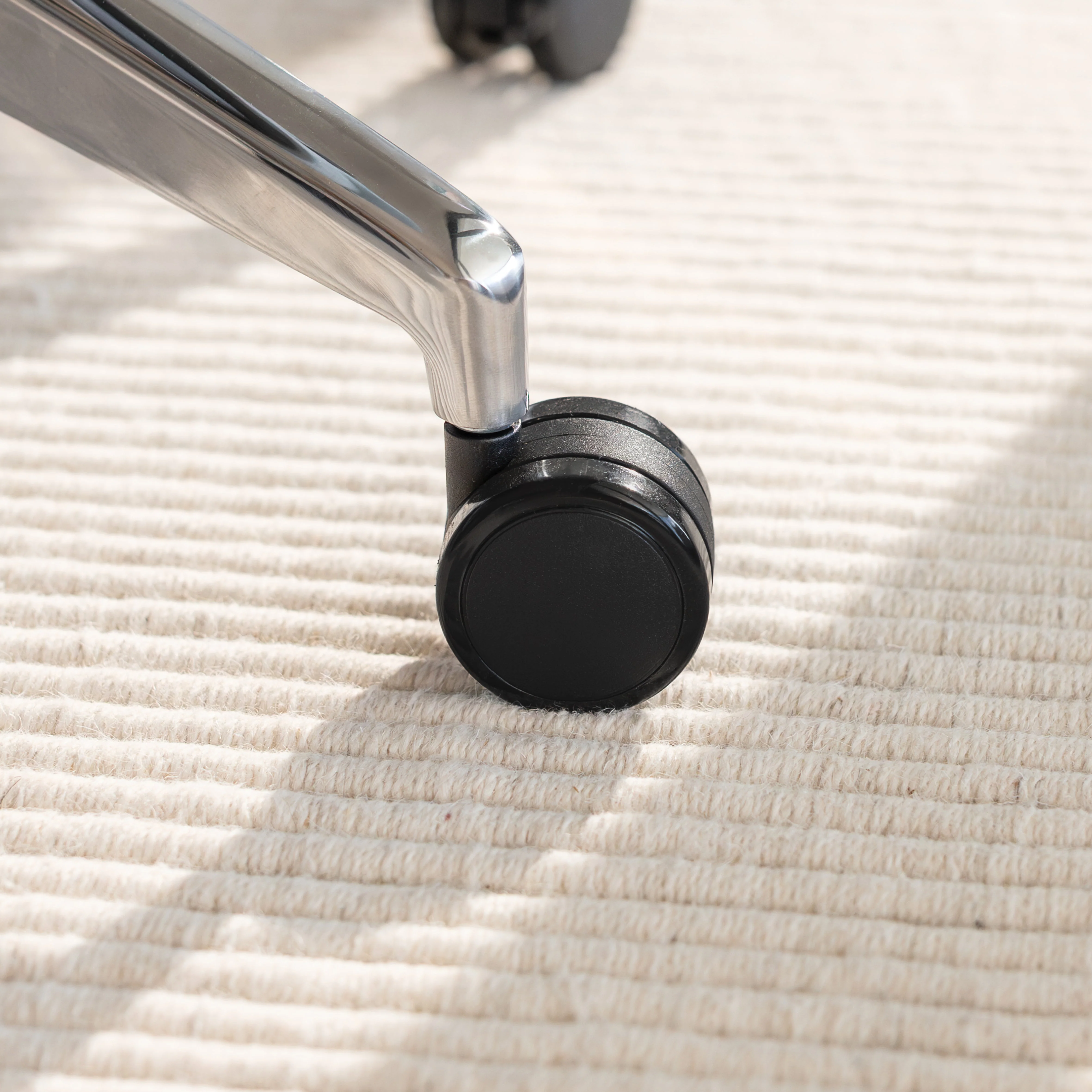 Desky Pinnacle Executive Office Chair - Image 10