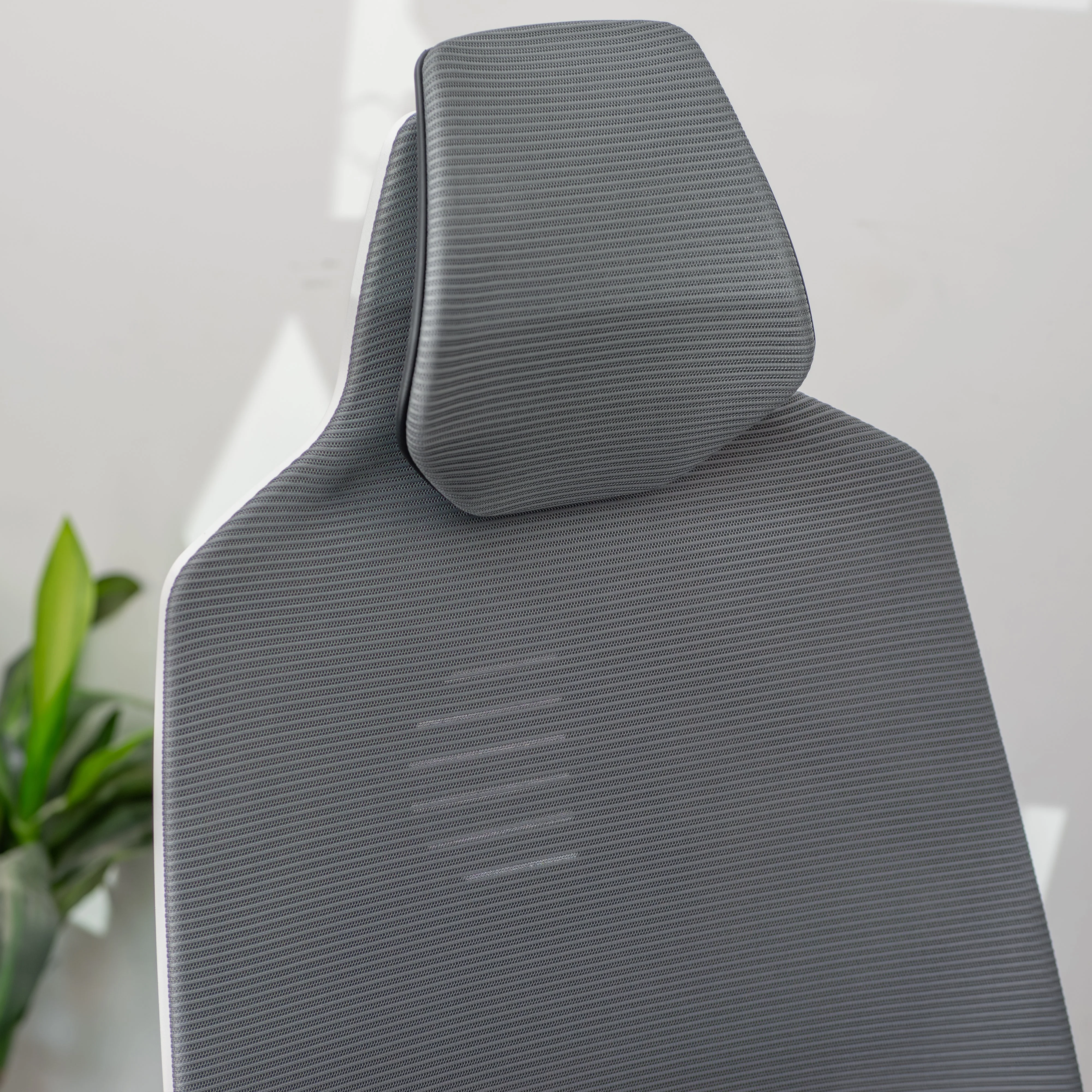 Desky Pro+ Ergonomic Gaming Chair - Image 3