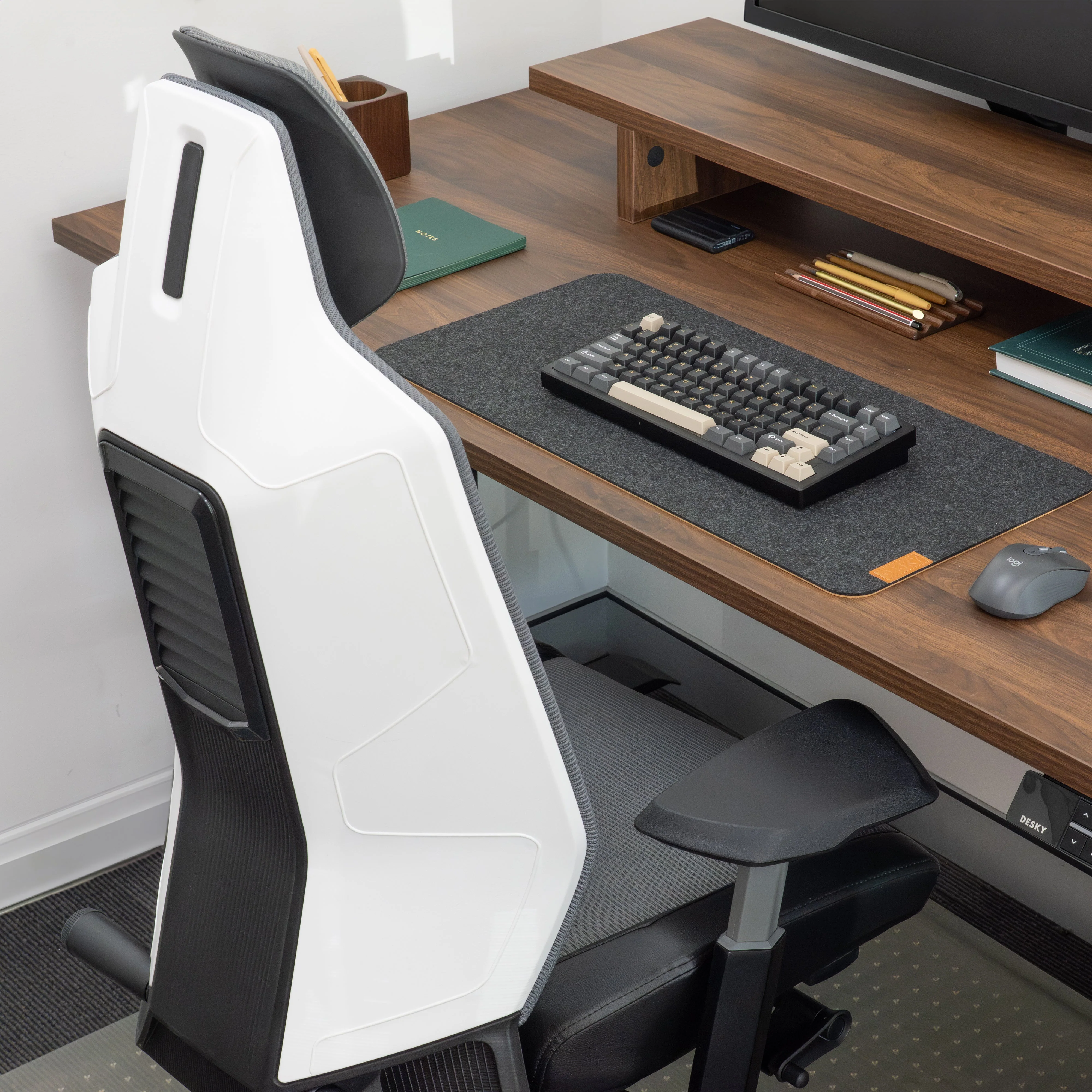 Desky Pro+ Ergonomic Gaming Chair - Image 5