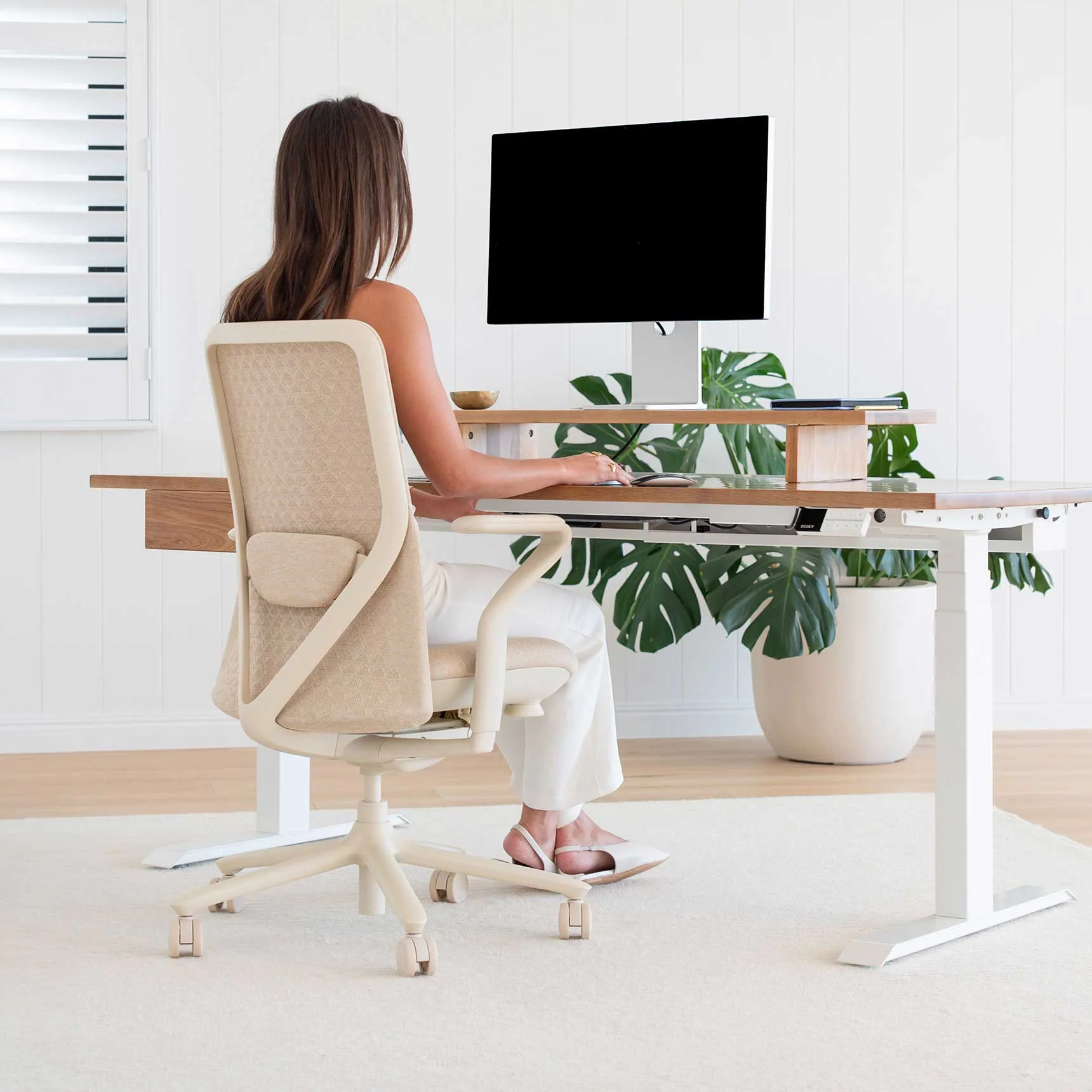 Desky Pro Ergonomic Mesh Chair - Image 3