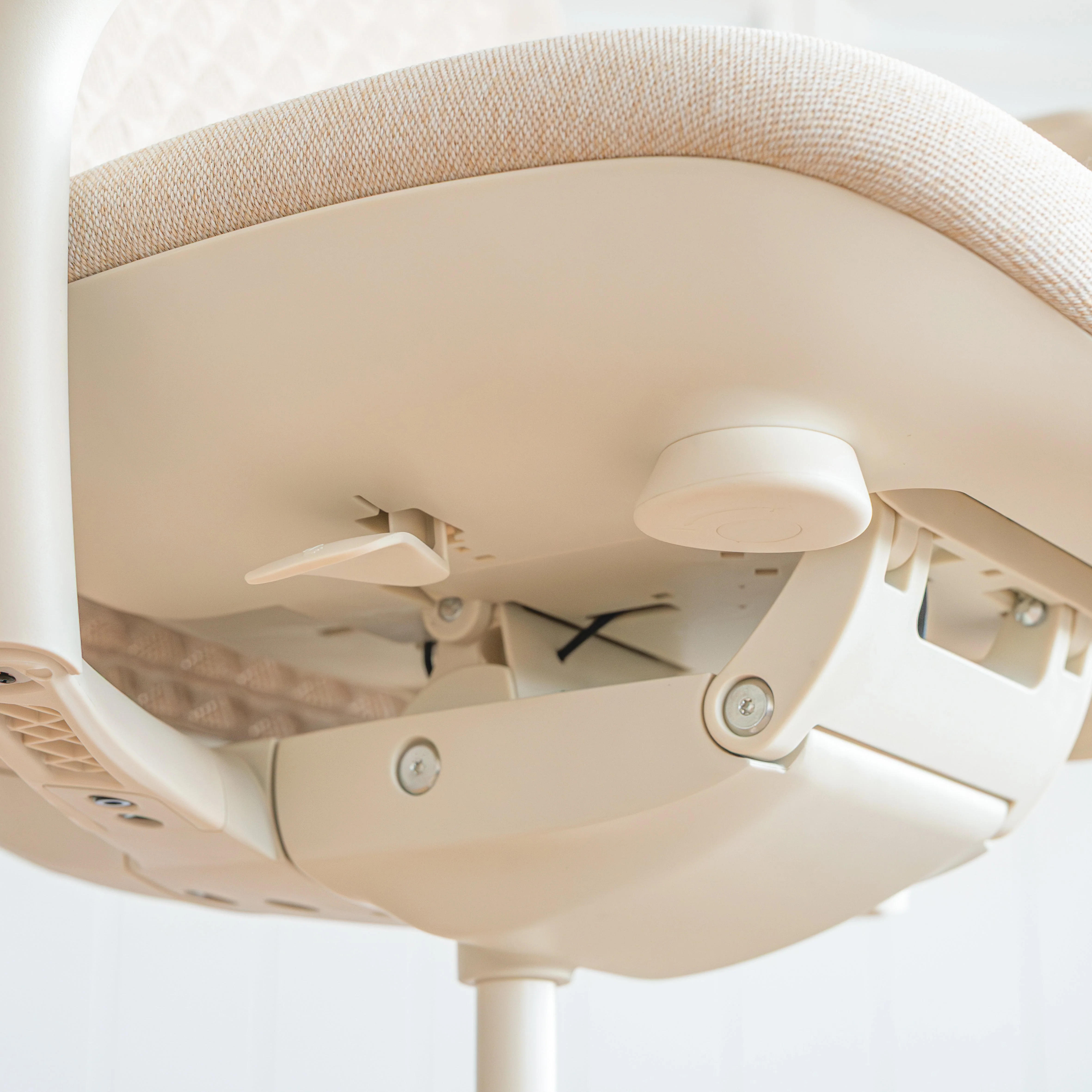 Desky Pro Ergonomic Mesh Chair - Image 8