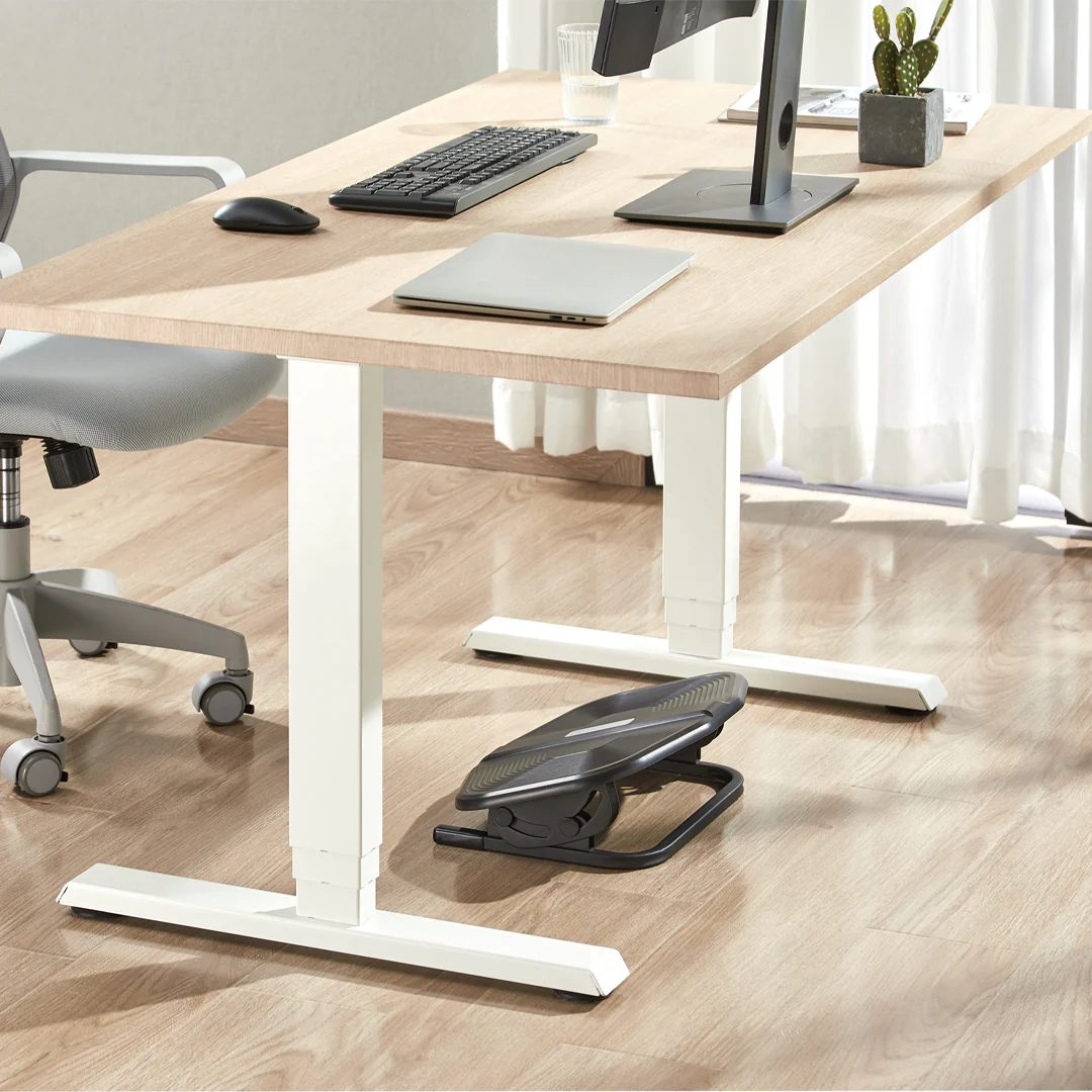 Desky Rippled Foot Rest - Image 5