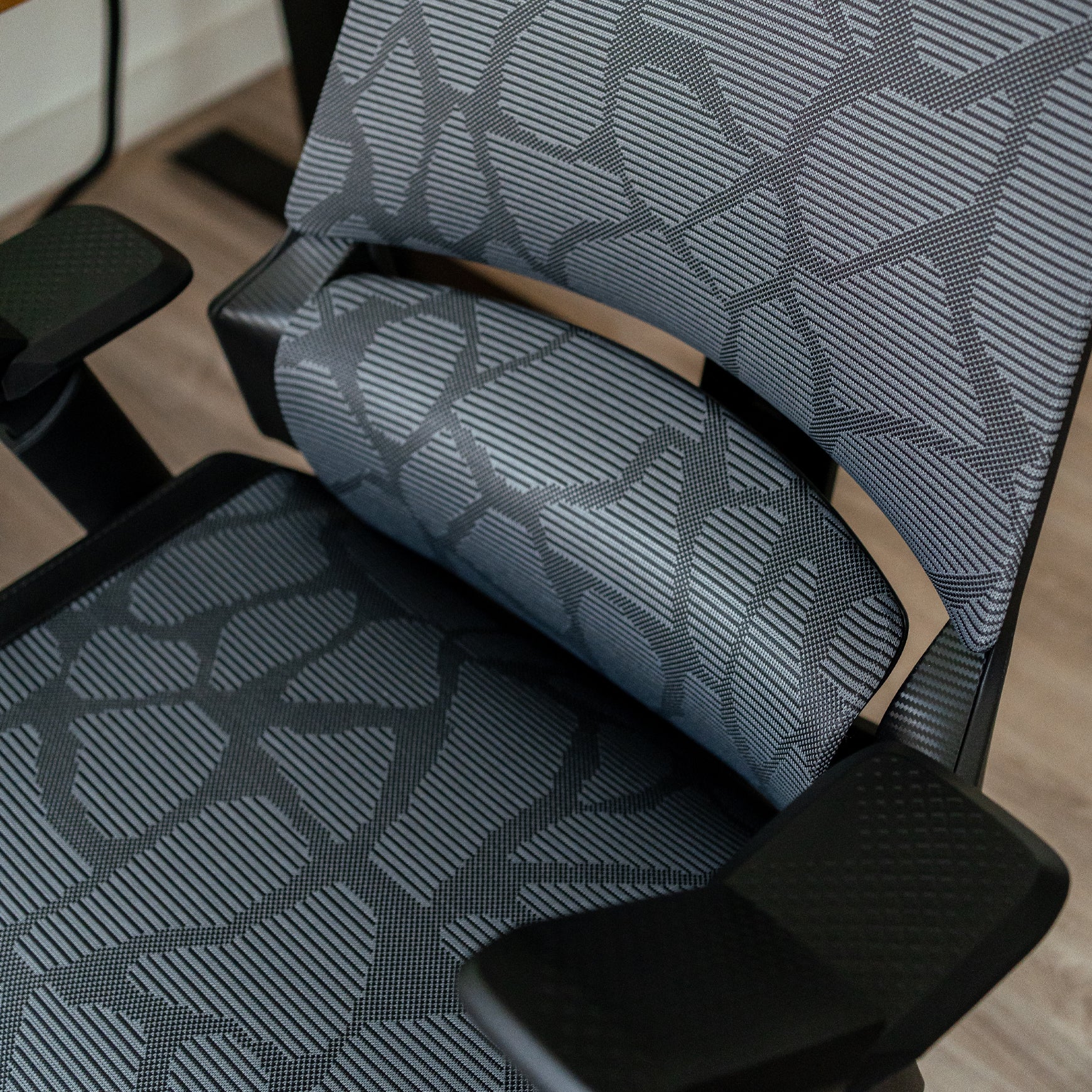 Desky Vanguard Gaming Chair - Image 7